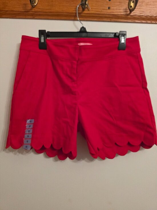 Isaac Mizrahi Pants - Isaac Mizrahi Red Scallop Hem High Waist Shorts Size 10